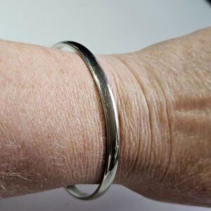 Monet Silver Tone Bangle Bracelet 7.75" Vintage
